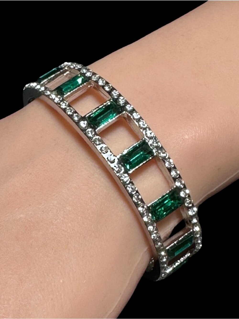 Art Deco Style Bangle Bracelet Emerald Cut Rhinestones Clear Pave Silver Toned - Picture 5 of 6